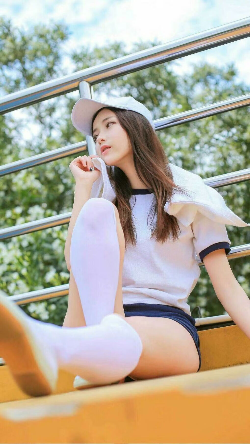 爱游戏 电竞-“极速追风：那些飞跃弯道的瞬间”，极速飞扬