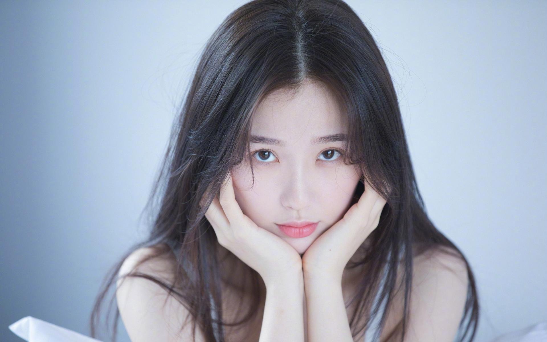 爱游戏-公牛管理层接受采访回应战绩质疑，公牛集团视频